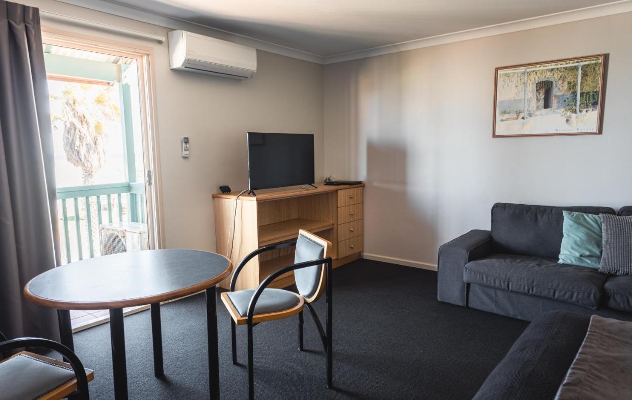 Heritage Shark Bay Hotel